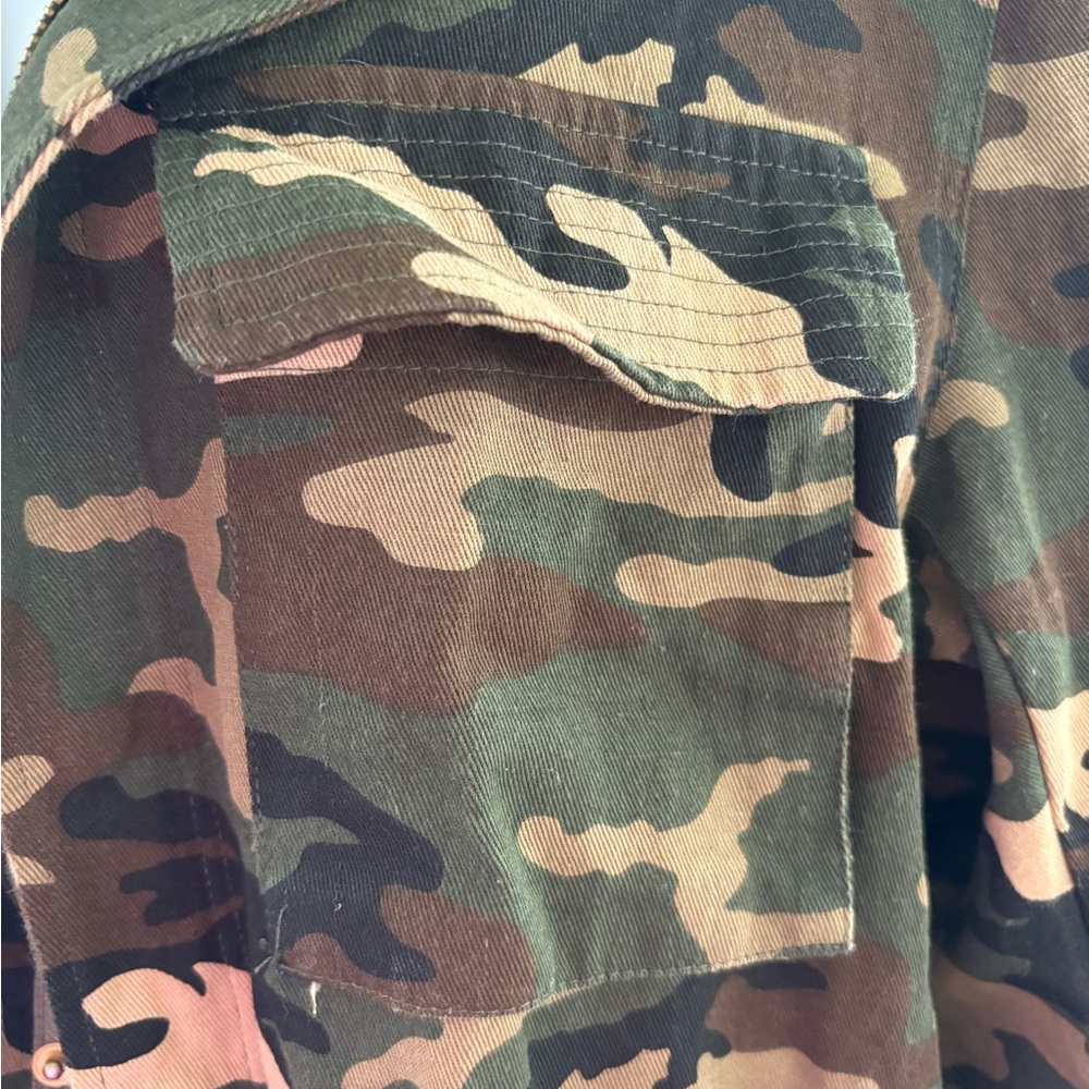 HAODUOYI Camouflage Utility Jacket - Picture 4 of 13